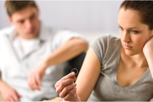 深圳私家正规侦探：一个男人一旦提出离婚